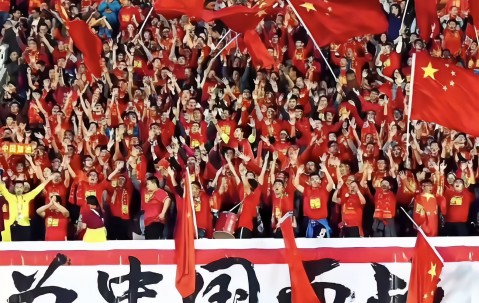 博鱼官网-追逐足球梦想，勇敢拼搏在球场上