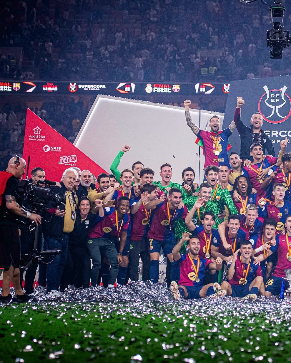 部分球员入选明星赛阵容,代表球队荣耀出征 部分球员入选明星赛阵容,代表球队荣耀出征