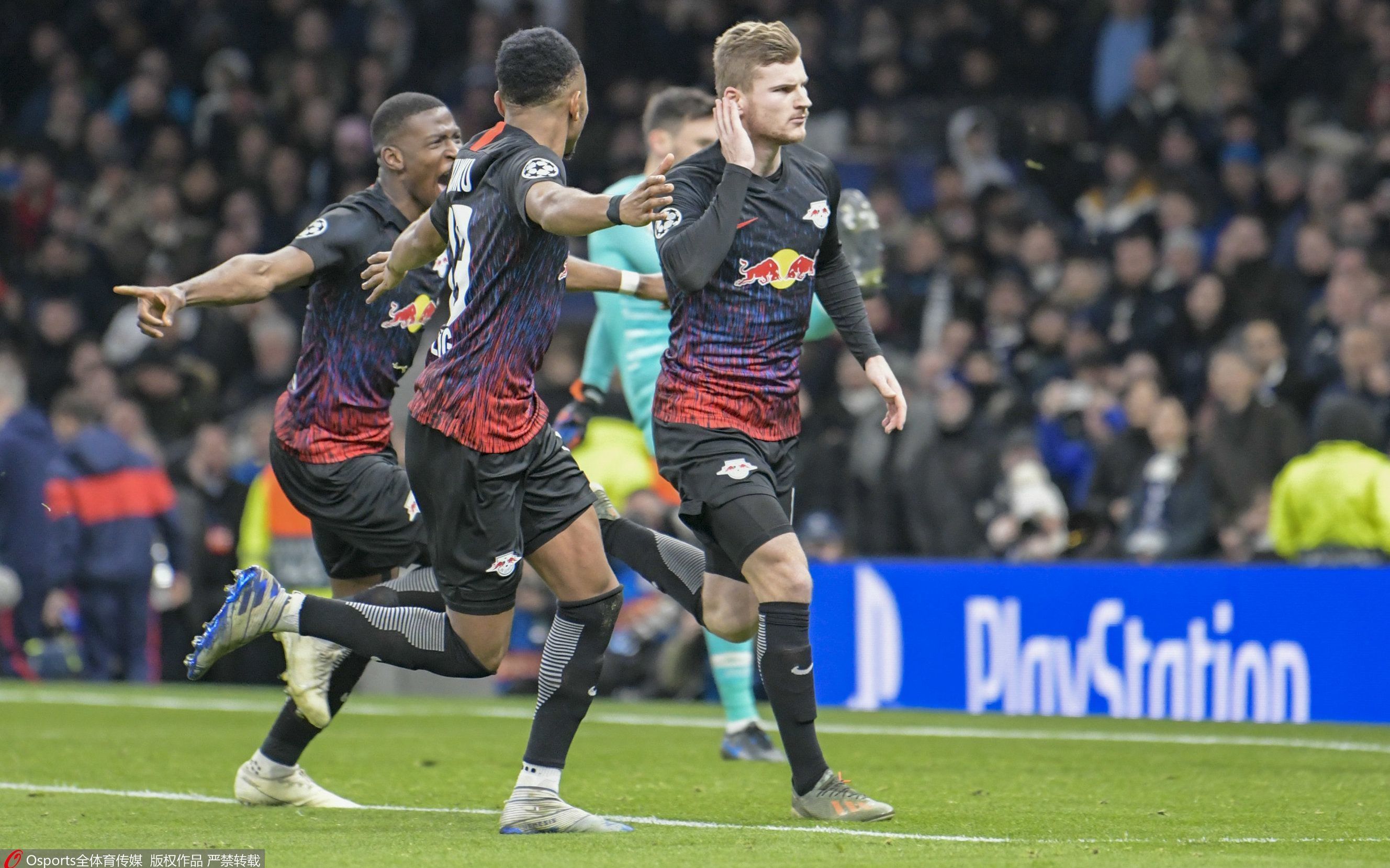 包含亚特兰大主场告负,暂时失去领头羊位置的词条 包含亚特兰大主场告负,暂时失去领头羊位置的词条