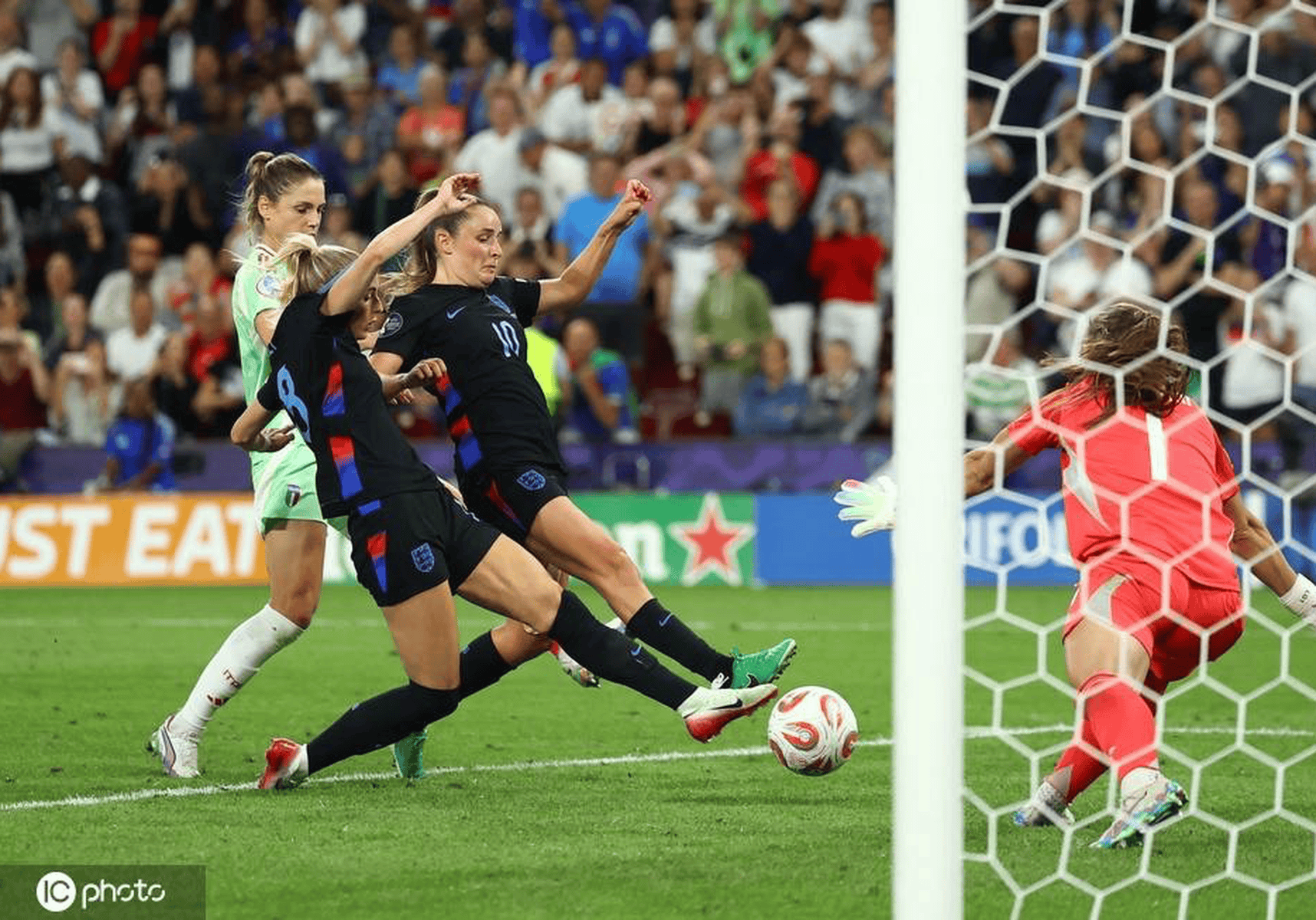 意大利逆转瑞士,晋级欧锦赛半决赛是哪一年 意大利逆转瑞士,晋级欧锦赛半决赛是哪一年